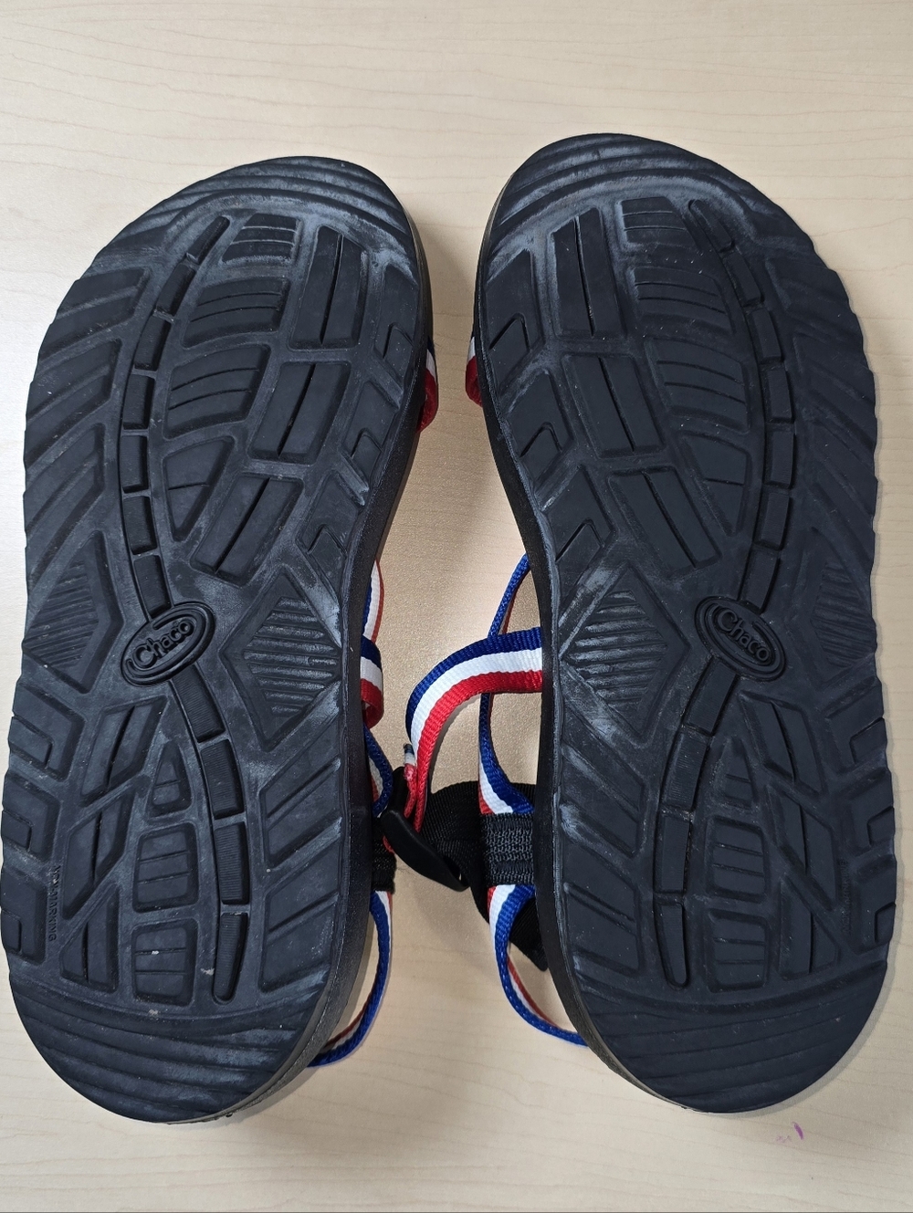 Chaco Men's Sandals with Red, White & Blue Straps Size 9 - Picture 8 of 8